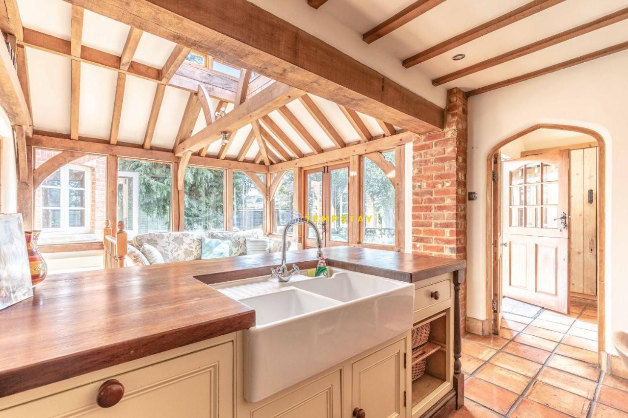 Chestnut Cottage - Stunning Countryside Views! Parking, 4 Bed, 3 Bathrooms White Waltham Екстериор снимка