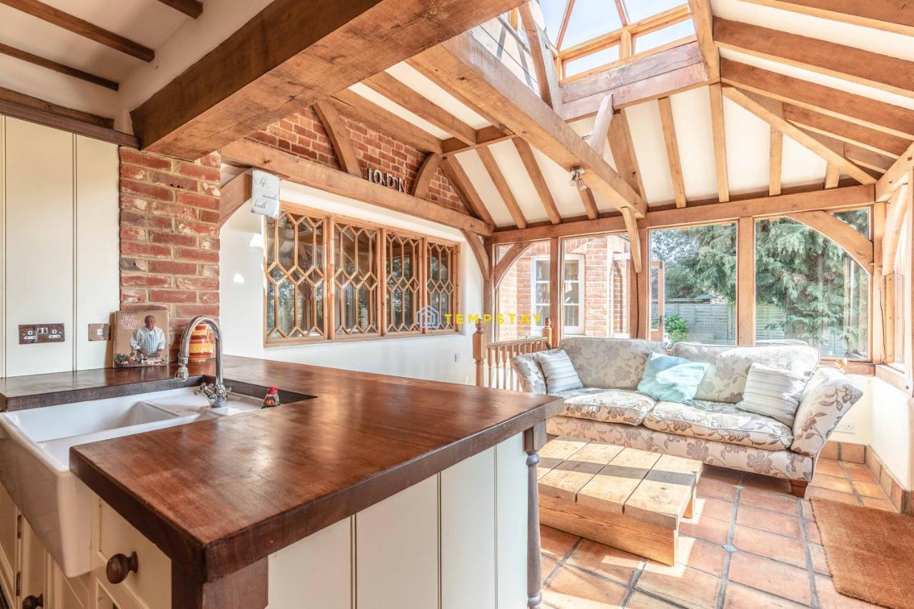 Chestnut Cottage - Stunning Countryside Views! Parking, 4 Bed, 3 Bathrooms White Waltham Екстериор снимка